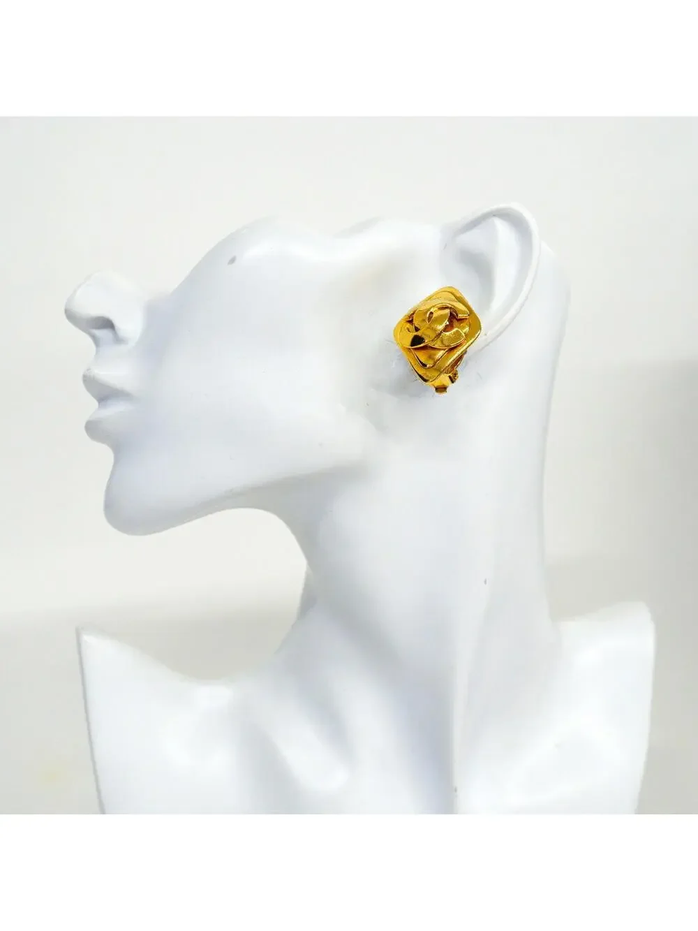 Chanel Cc Logo Clip-On Earrings Metal #357889C62B